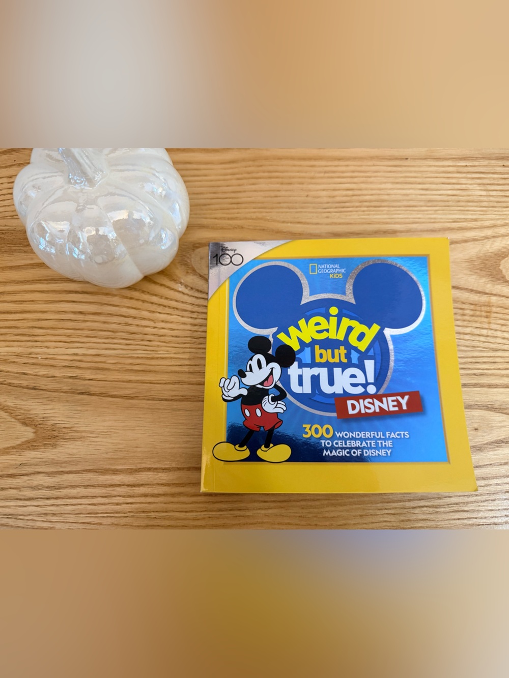 🌿10/$25 • National Geographic Kids Weird But True! Disney Facts